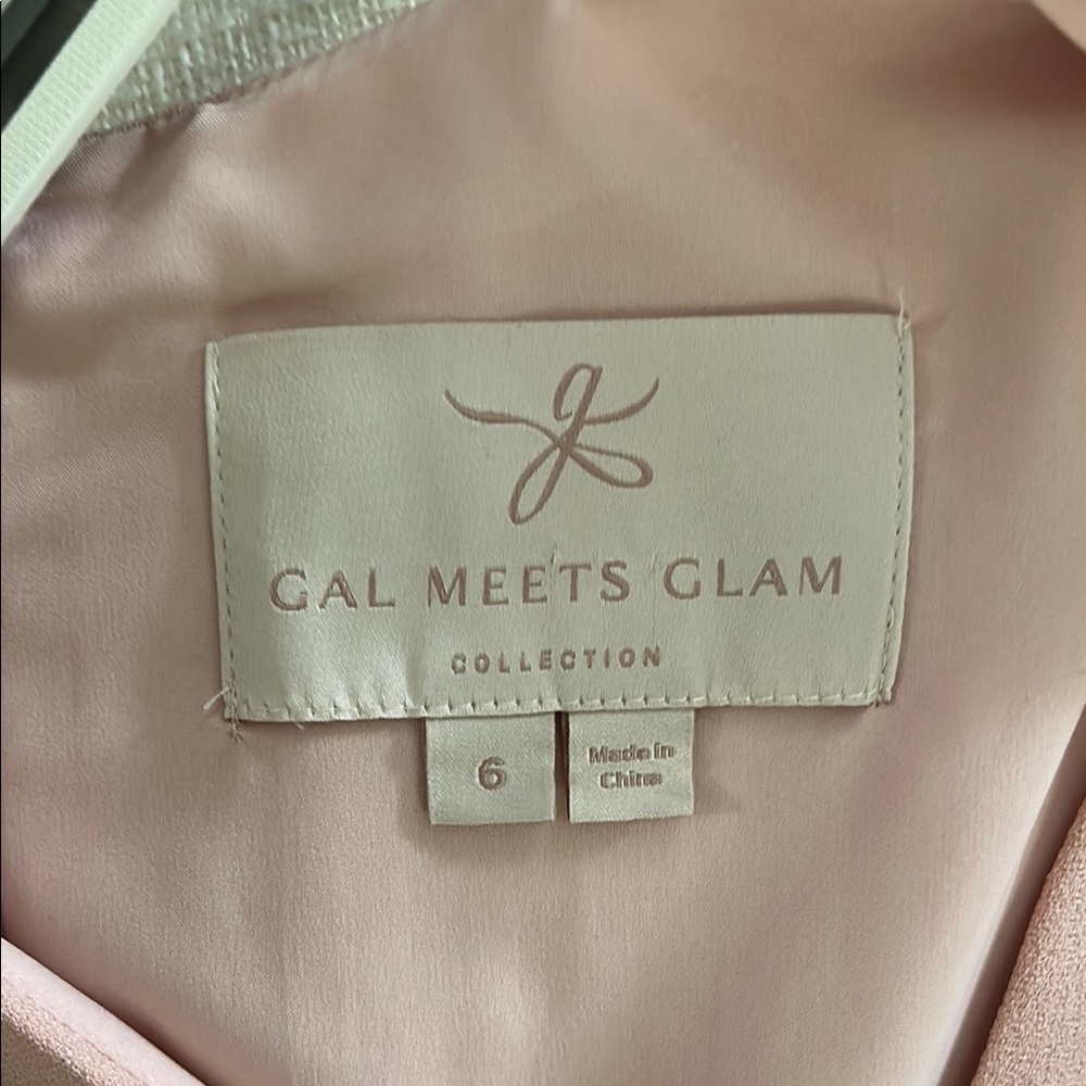 Gal Meets Glam Elegant Pink V-Neck Dress - Picture 4 of 4